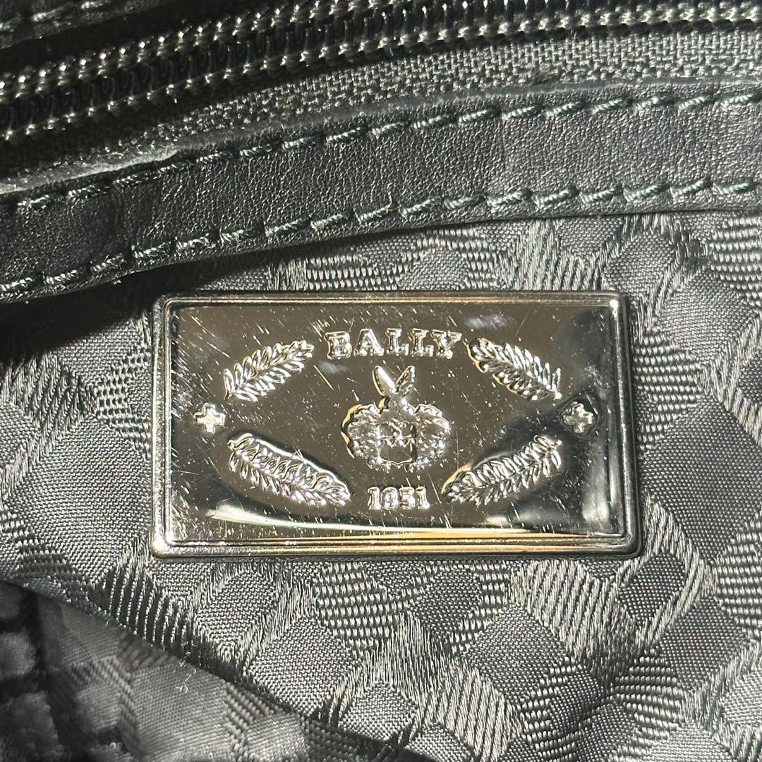 超希少✨BALLY Studded Leather Shoulder Bag