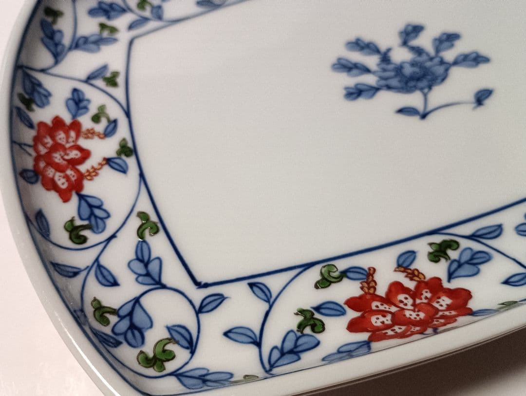 ② 源右衛門窯 染錦 牡丹唐草 長皿 平皿 2客組