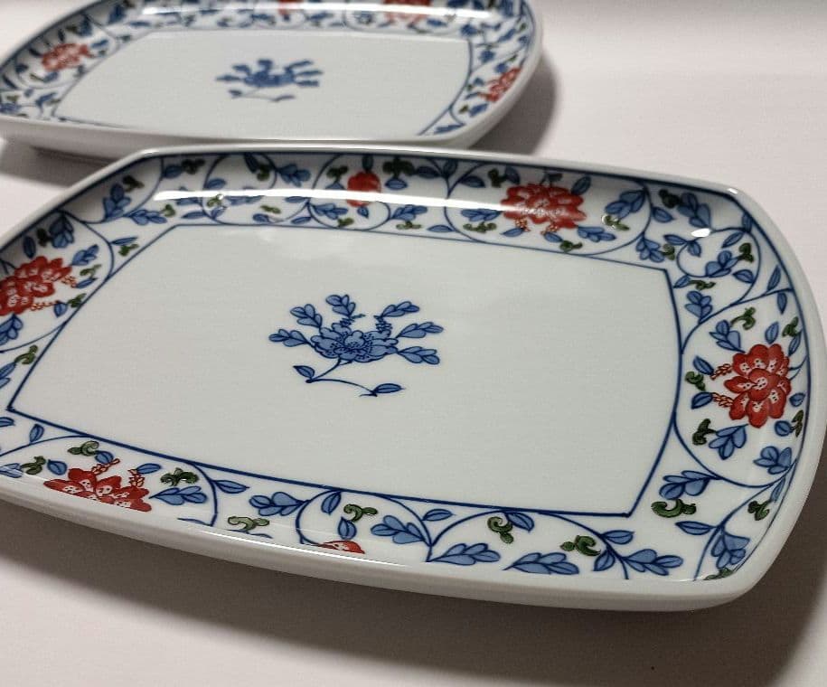 ② 源右衛門窯 染錦 牡丹唐草 長皿 平皿 2客組