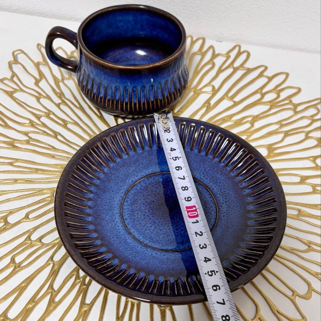 ゲフレ　コスモス　濃紺の食器セット 4点（皿3枚、カップandソーサ1セット）