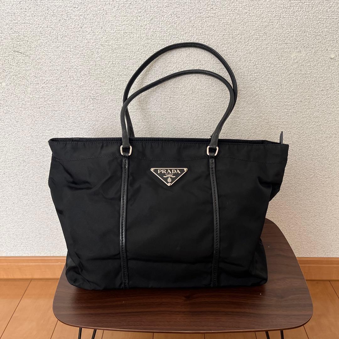 プラダ　トートバッグ