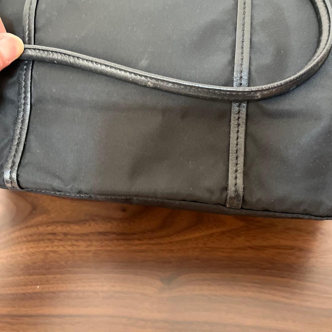 プラダ　トートバッグ