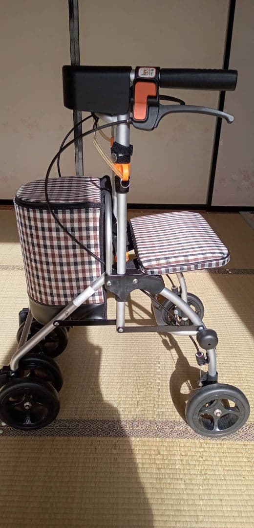 新品未使用　シルバーカー　幸和製作所　CAK-01206