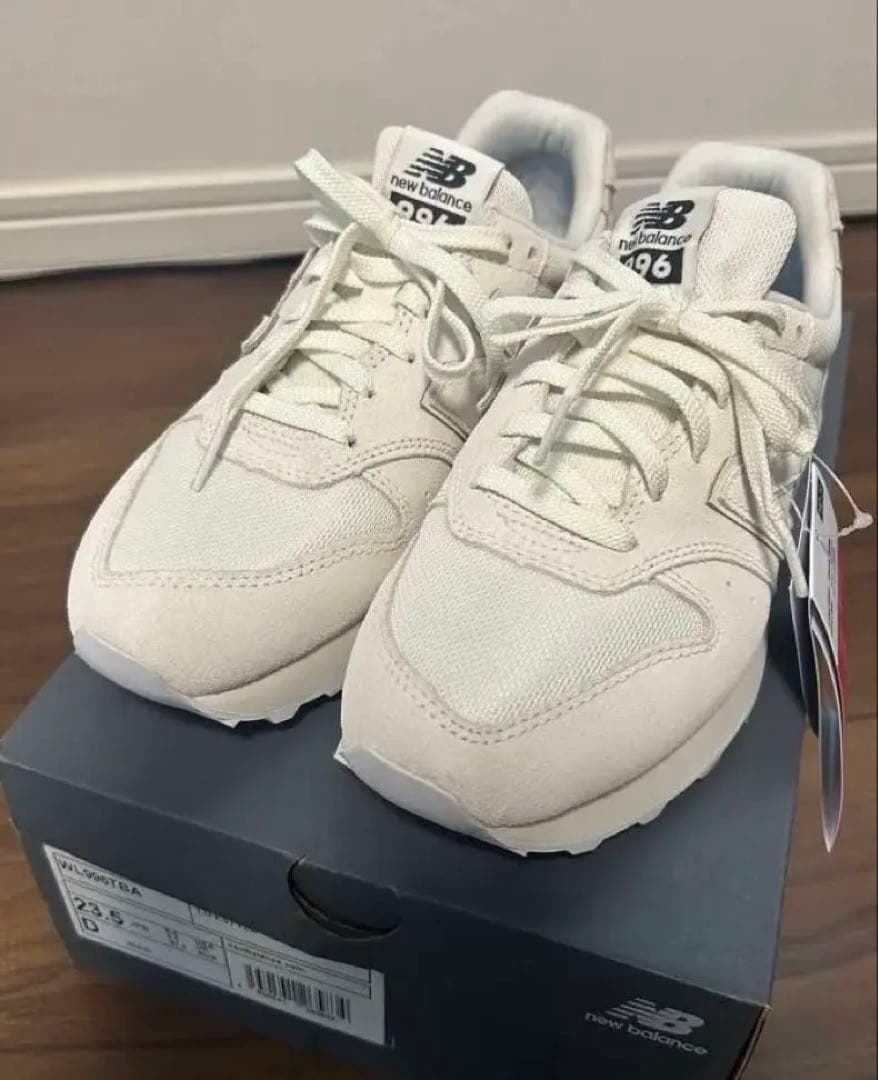 【新品未使用】ニューバランス スニーカー　WL996TBA 23.5cm