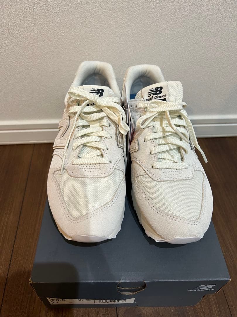 【新品未使用】ニューバランス スニーカー　WL996TBA 23.5cm