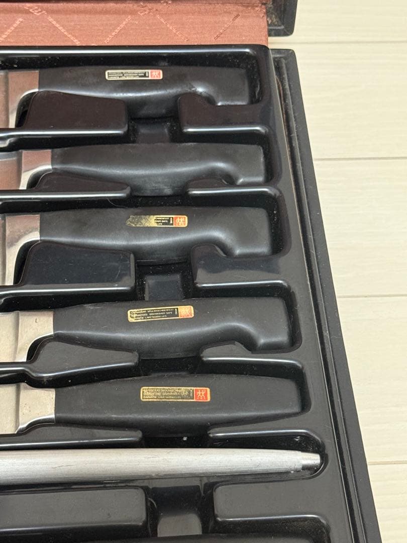 【中古品】ZWILLING （ツヴィリング）包丁セット 8本 ハードケース付き
