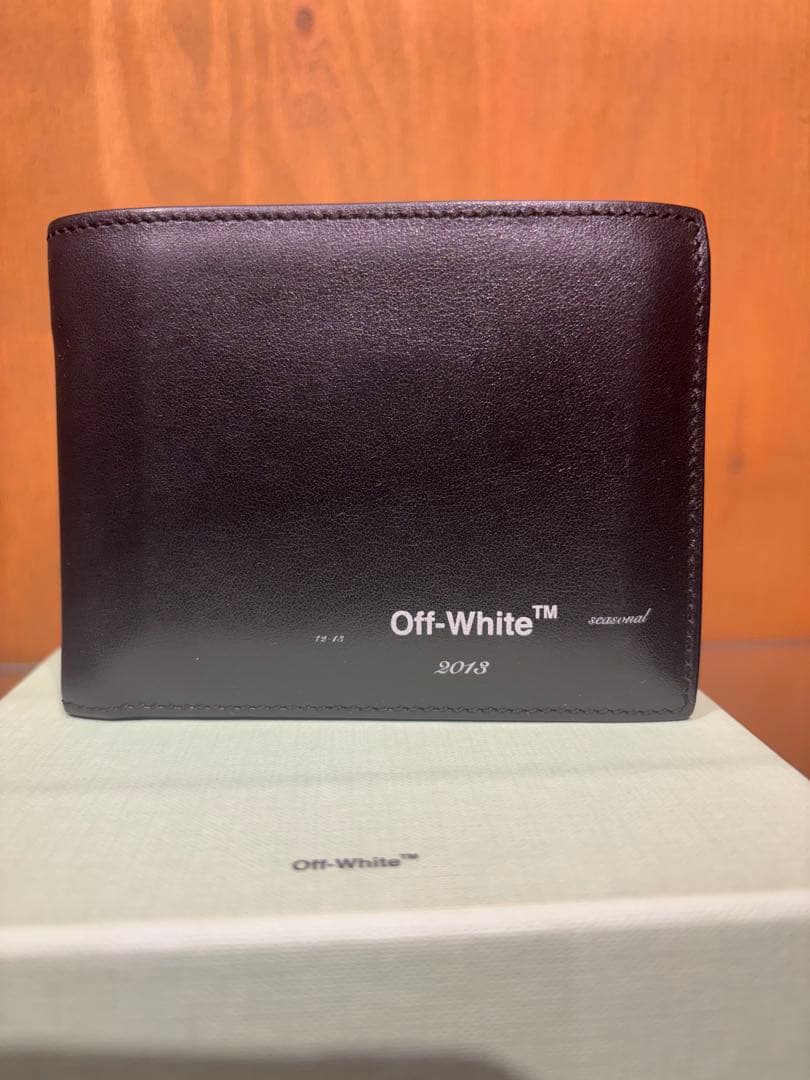 Off-White ブラック 二つ折り財布