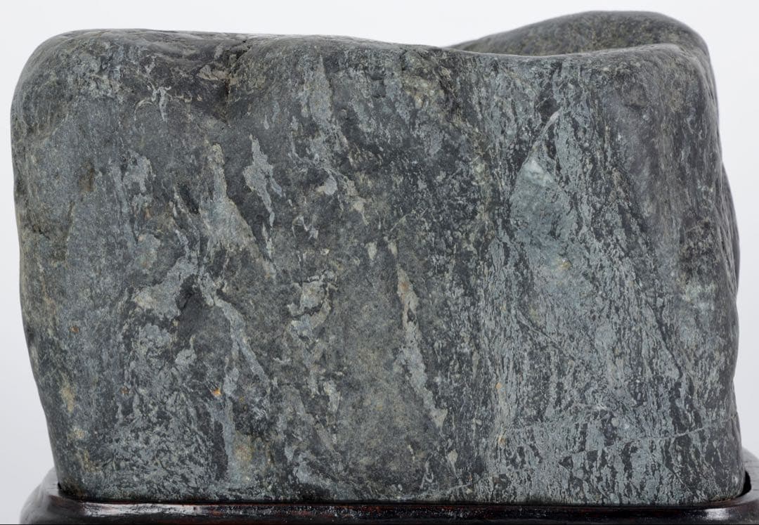 阿賀野川 水石 名石 台座付 4kg 鑑賞石 盆石 盆景 天然石 飾石 原石