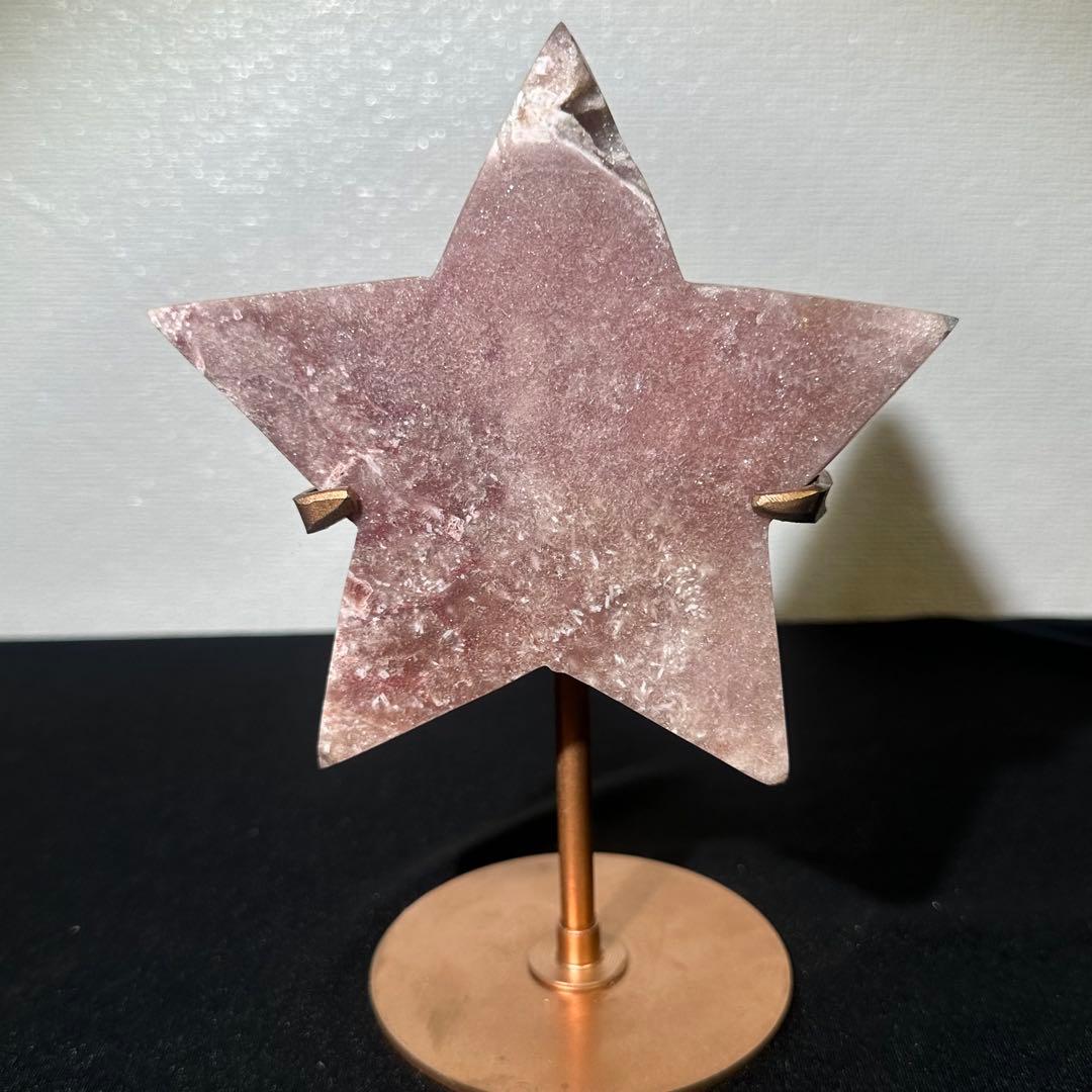 天然石ピンクアメジストの星　置物　彫物　台座付きNO.061510