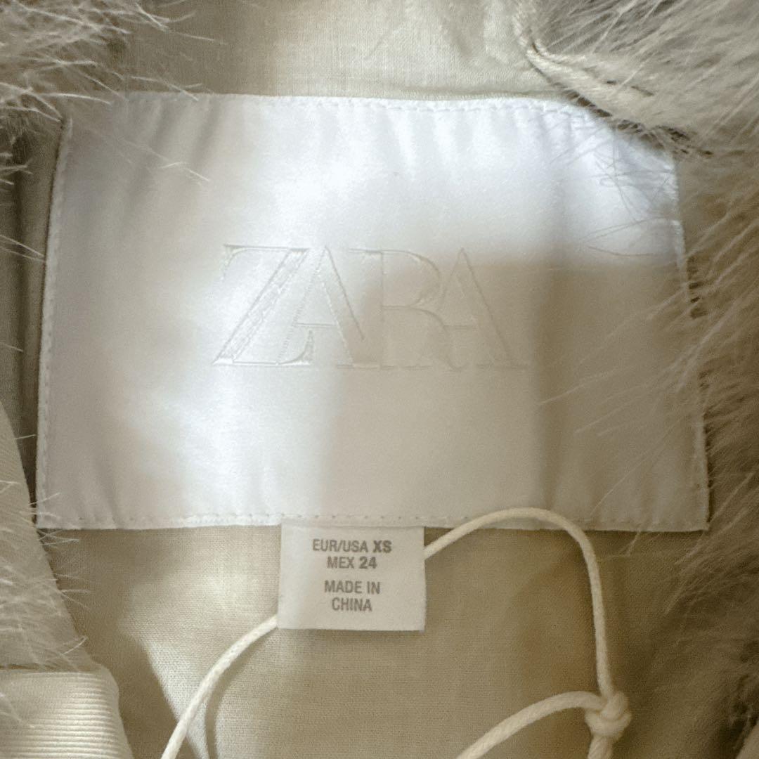 ✨新品未使用✨ZARA ベージュ ショートトレンチコート ファー付き