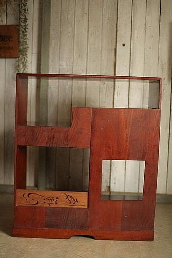 古い木製の茶棚　茶箪笥　食器棚　収納棚　タンス　収納　古家具　古民家　時代家具