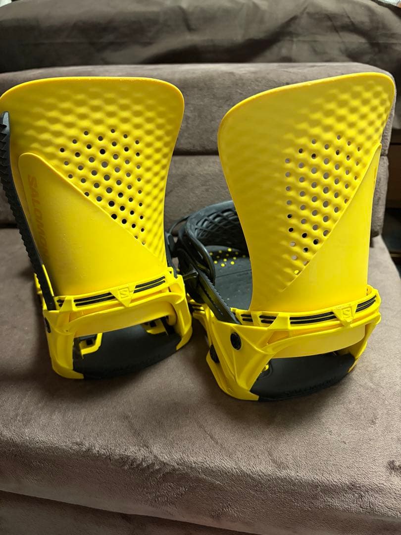 SALOMON HOLOGRAM Sサイズ 23-24 モデル