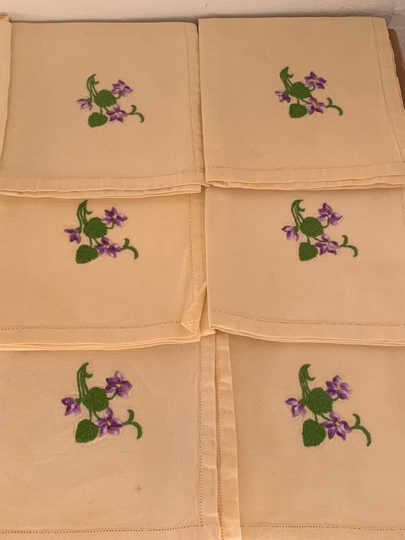 フランス　蚤の市　すみれ　刺繍　クロス　12枚セット