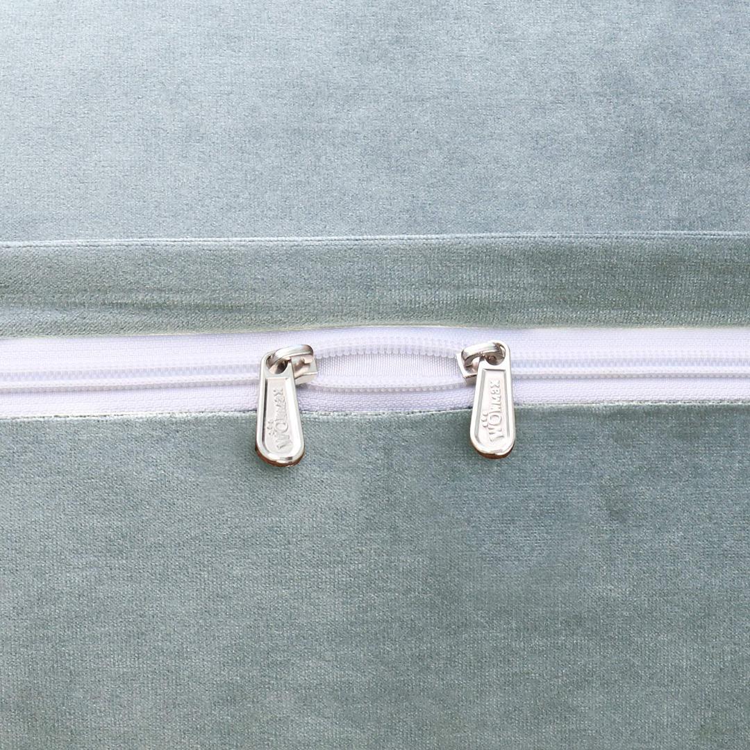 高級感のある　サポート　クッション　枕　背もたれ　60㎝