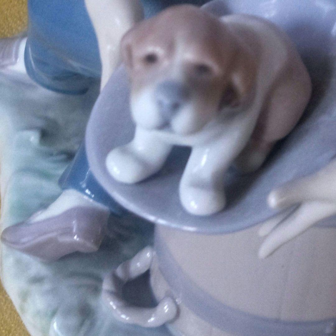 値下げしました リヤドロ・5376 この子はぼくの子犬 　　少し補修有り