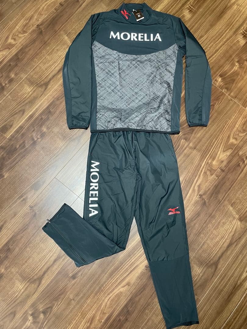 【新品•タグ付き】モレリア ウェア　裏地付きピステ　　ウォーマー　L