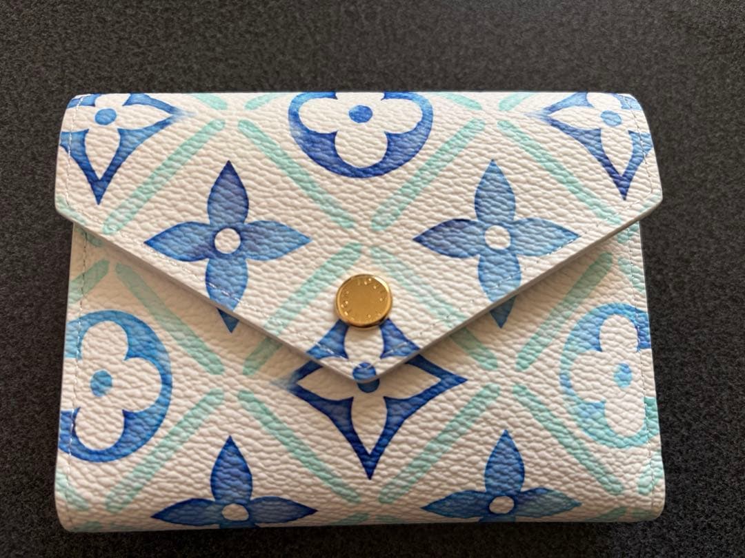 LOUIS VUITTON ポルトフォイユ・ヴィクトリーヌ M83623