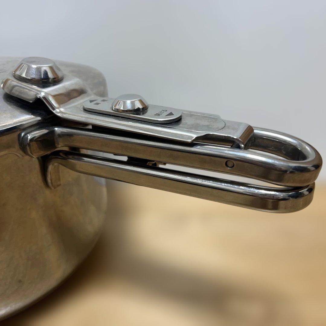 タッパーウエアステンレス圧力鍋 5L