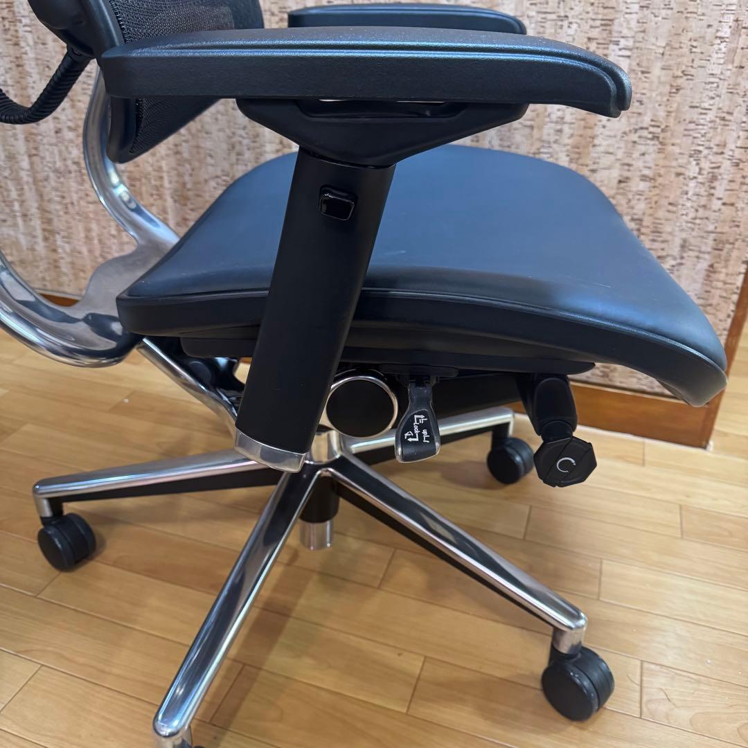 美品座面革張りErgohuman エルゴヒューマン ベーシック JOIFA802