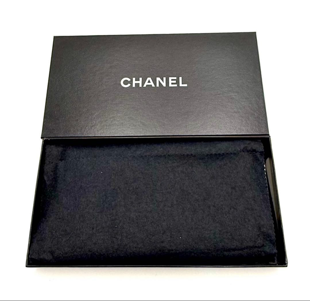 CHANEL 二つ折り ラムスキン デカココ 財布 ブラック　チェーン付