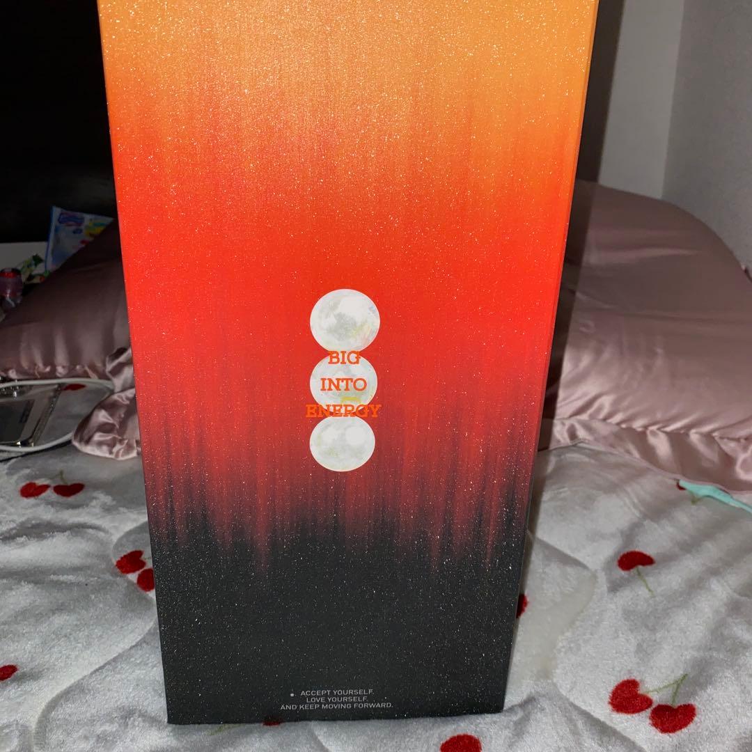 ラブブBig into Energy ROCK THE UNIVERSE 未開封