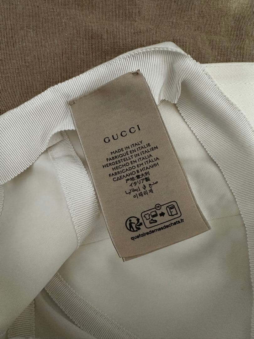 GUCCI ホワイト ベースボールキャップ