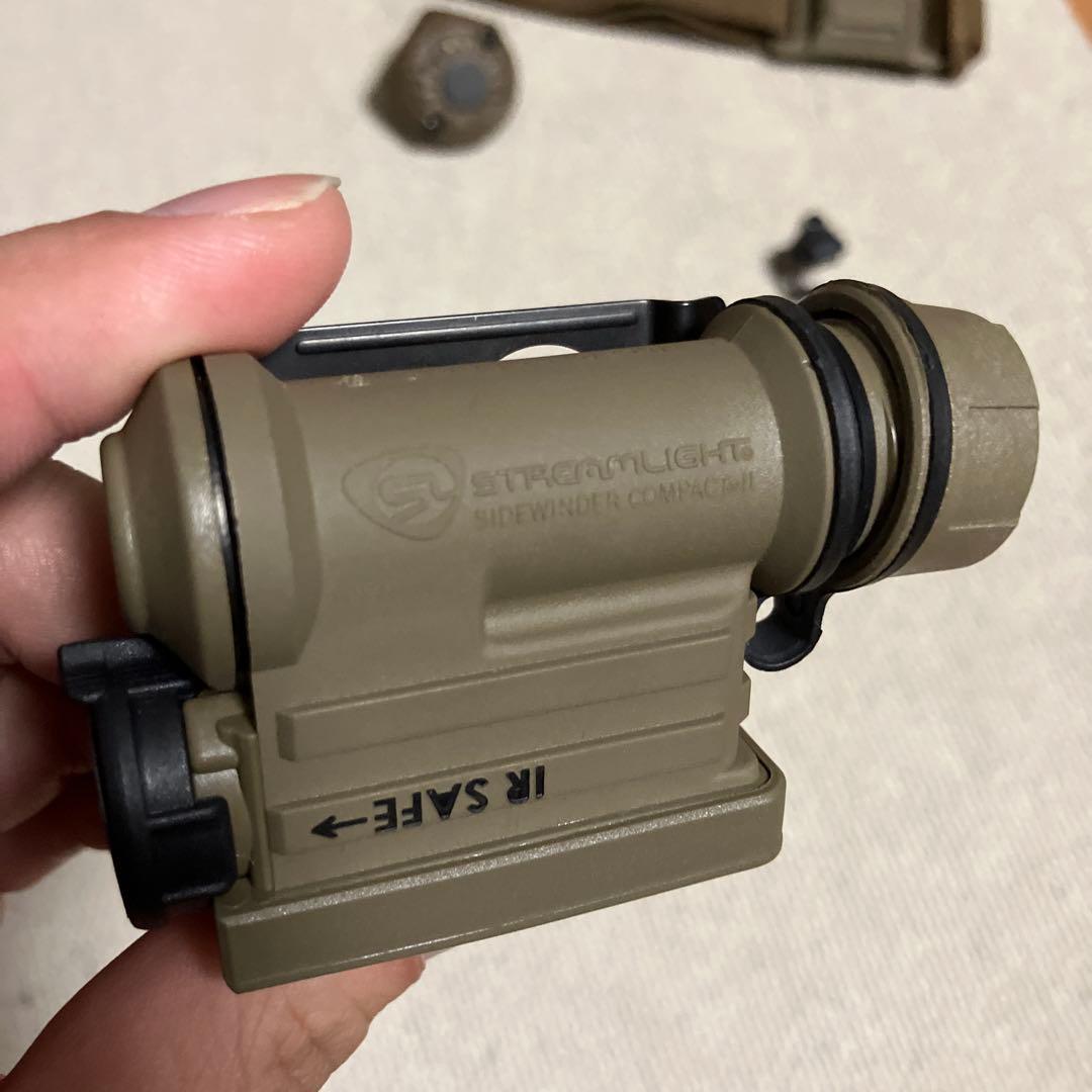 実物　STREAMLIGHT Sidewinder Compact II