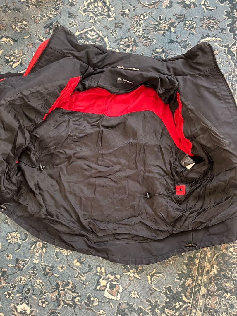バレンシアガ Cシェイプ マウンテンパーカーブルゾン メンズ 46