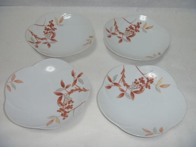 昭和レトロ　南天　ヴィンテージ　　年代物　日陶　ｎｏｒｉｔａｋｅ　白磁南天