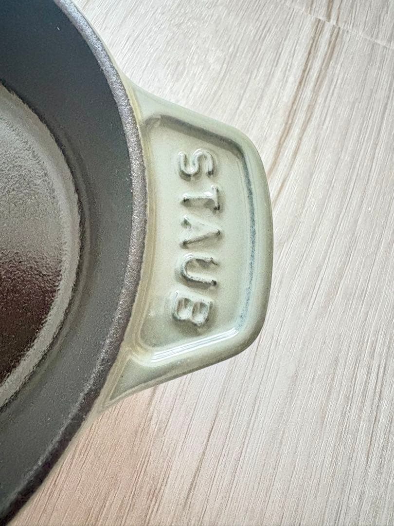 ストウブ　オーバル ホットプレート 23cm　ミナペルホネン ユーカリ