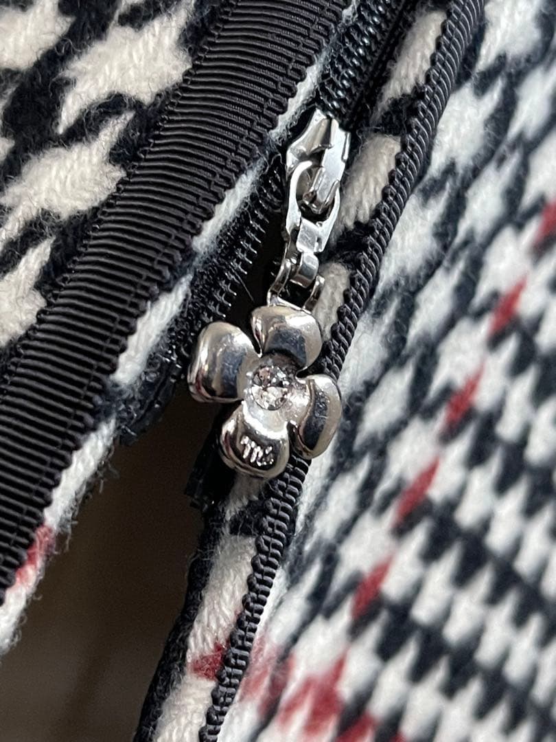 ⭐︎ M`s GRACY ⭐︎ 億ションから出てきてアウディに乗りこむオンナ