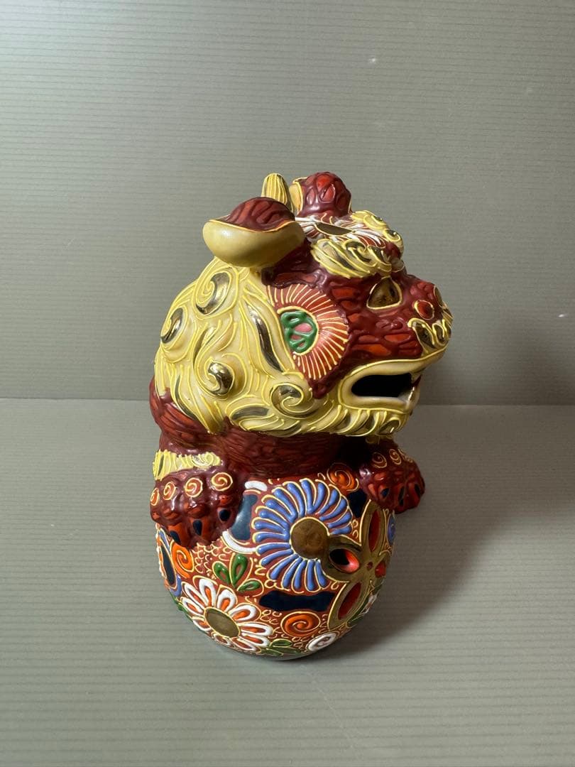 2870 九谷焼 玉乗り獅子 狛犬 シーサー 置物 開運 魔除け 縁起物 骨董品