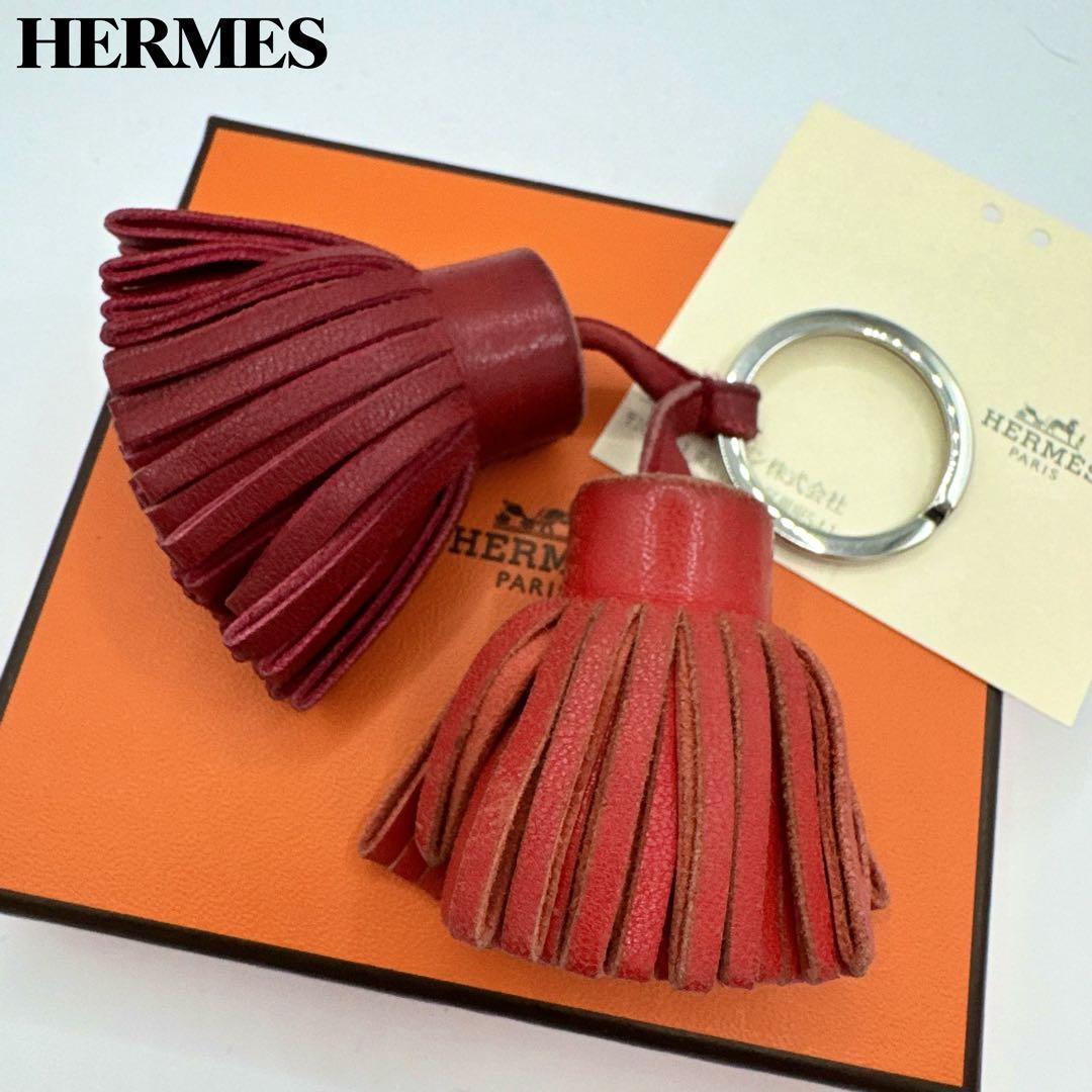 大人気！ 美品✨ HERMES カルメン ウノドス キーリング チャーム 箱付き