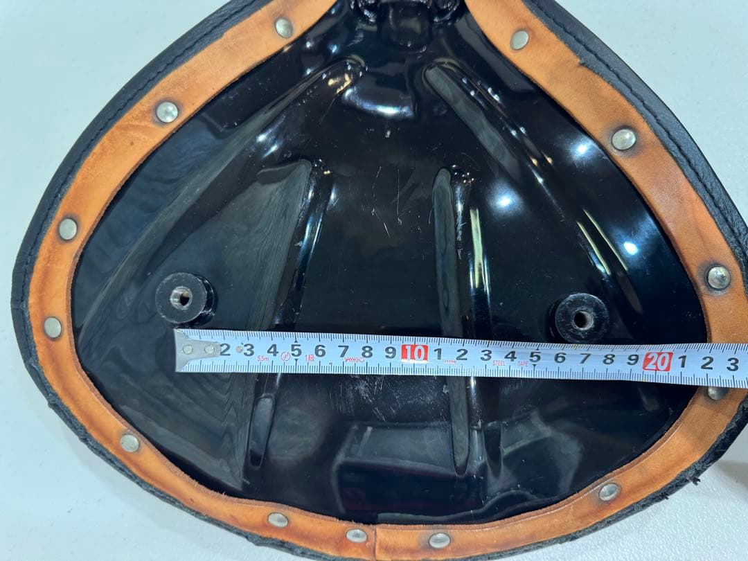 ショベル　サドル　シート　ハーレー　FL H FL FX パン　ソロ　ビンテージ