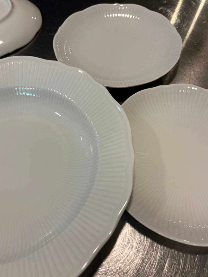 破格！　チェコ　オリジナルボヘミア　2サイズ 計7枚セット　高級磁器　プレート