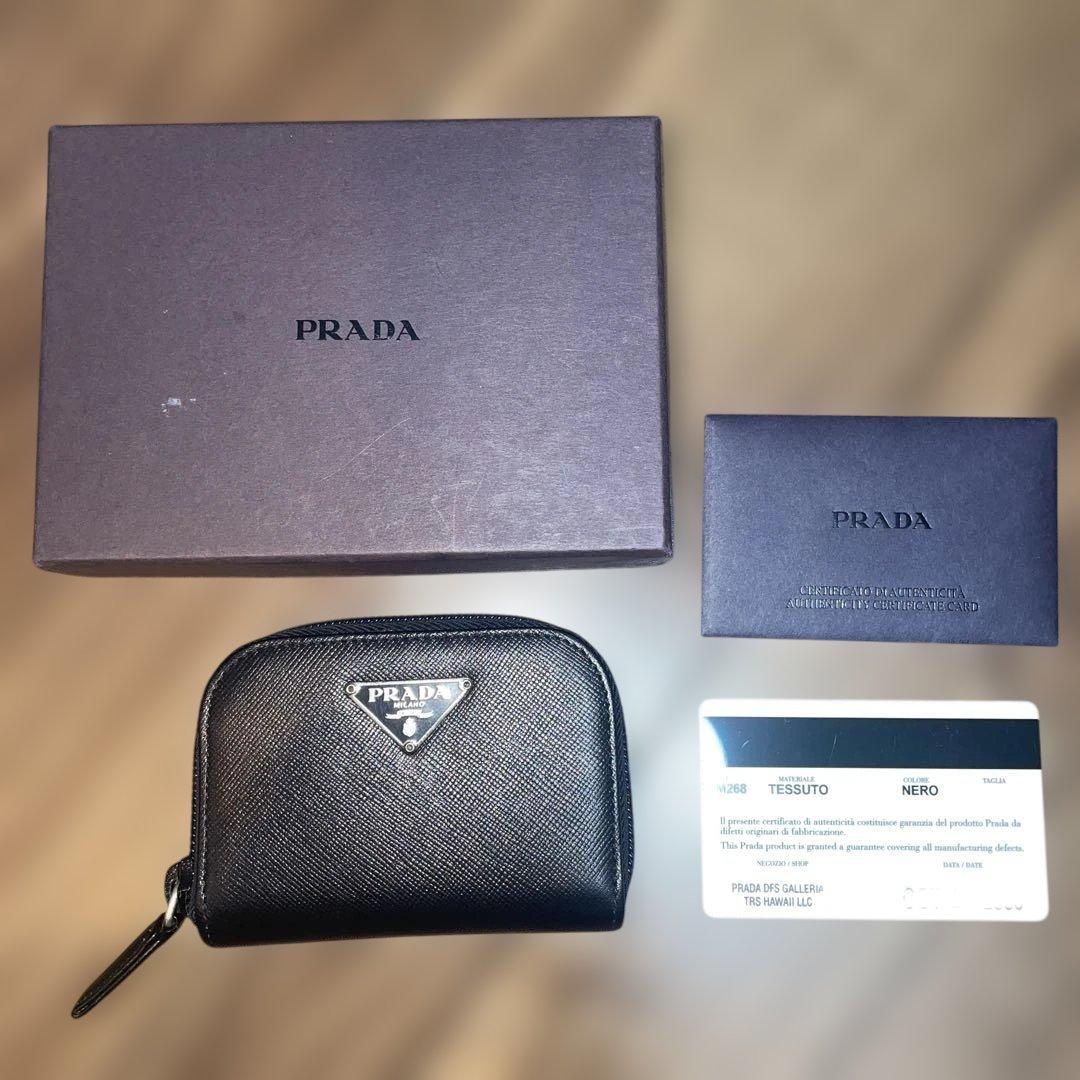 PRADA ケース テッシート 黒　DFS購入証明カード付き