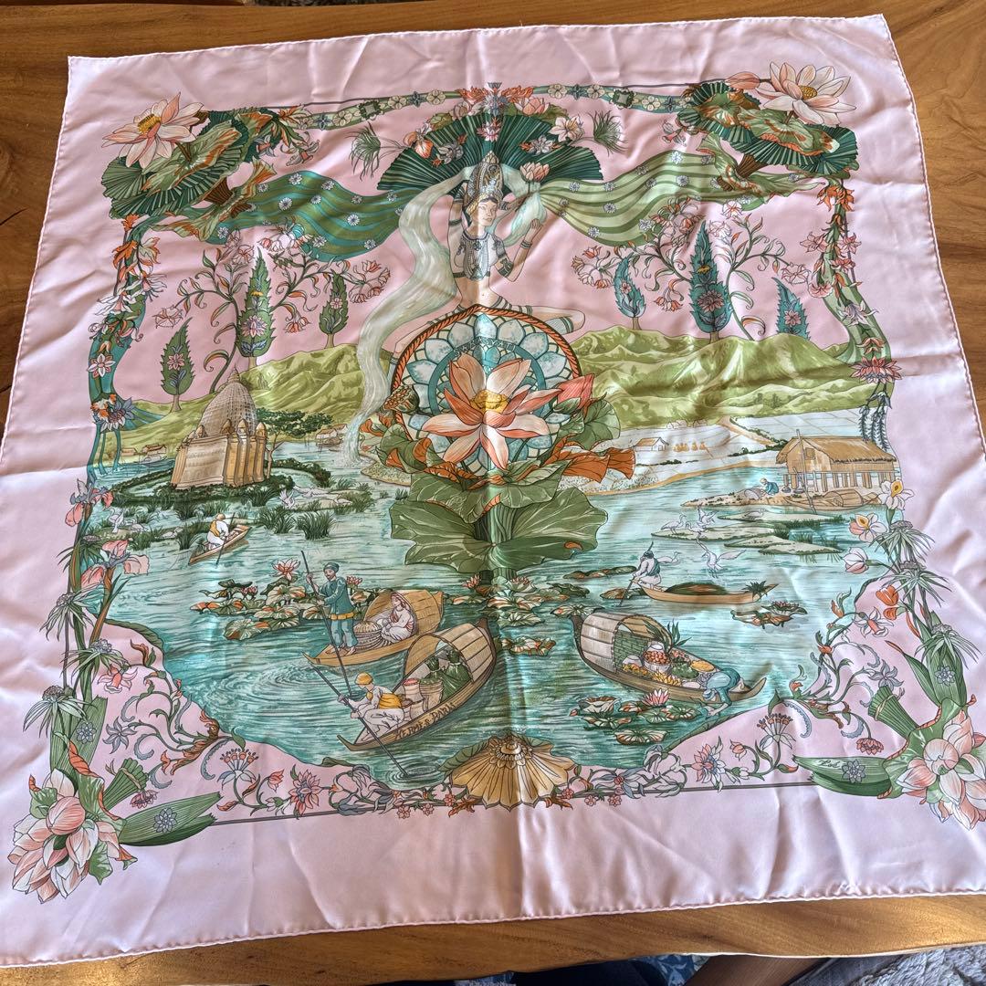 HERMES シルク100%スカーフ 90