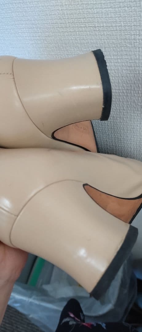 フェラガモ　高さ5cm　美品　7D　24センチ