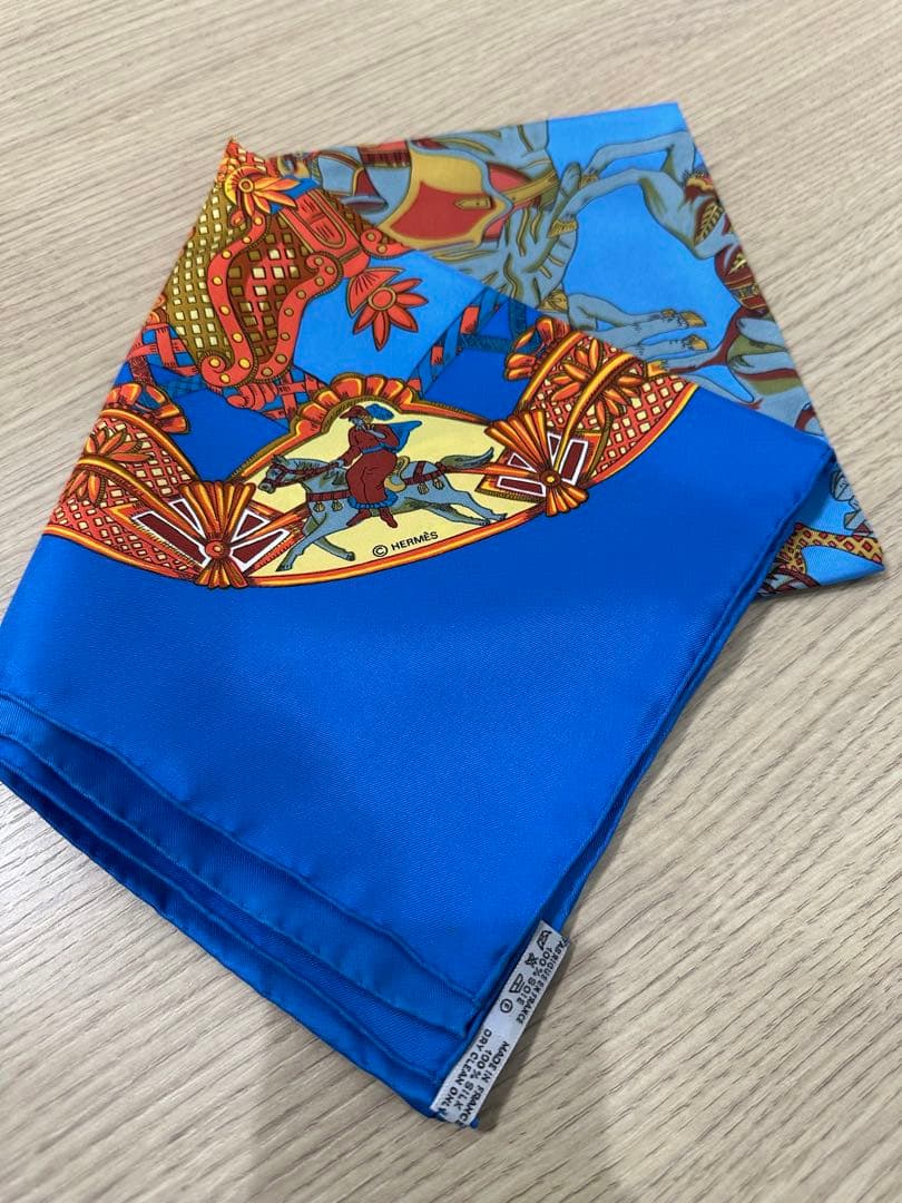 HERMES エルメス　カレ90 トゥルネ・マネージュ