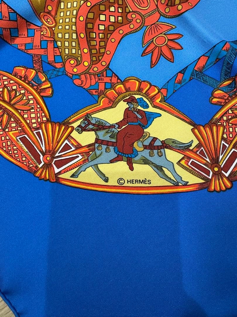 HERMES エルメス　カレ90 トゥルネ・マネージュ