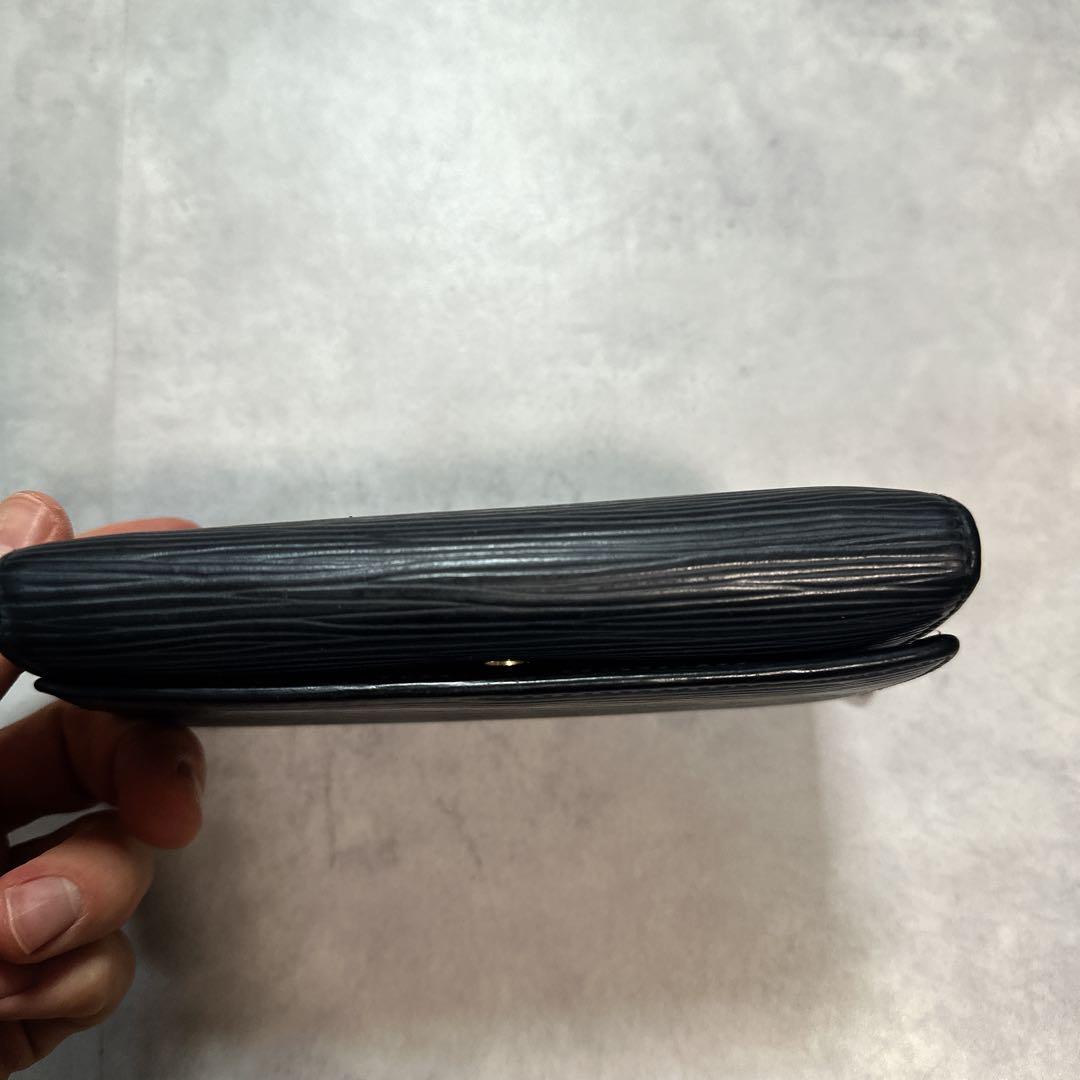 LOUIS VUITTON エピ M63502 ポルト モネ・ビエ トレゾール