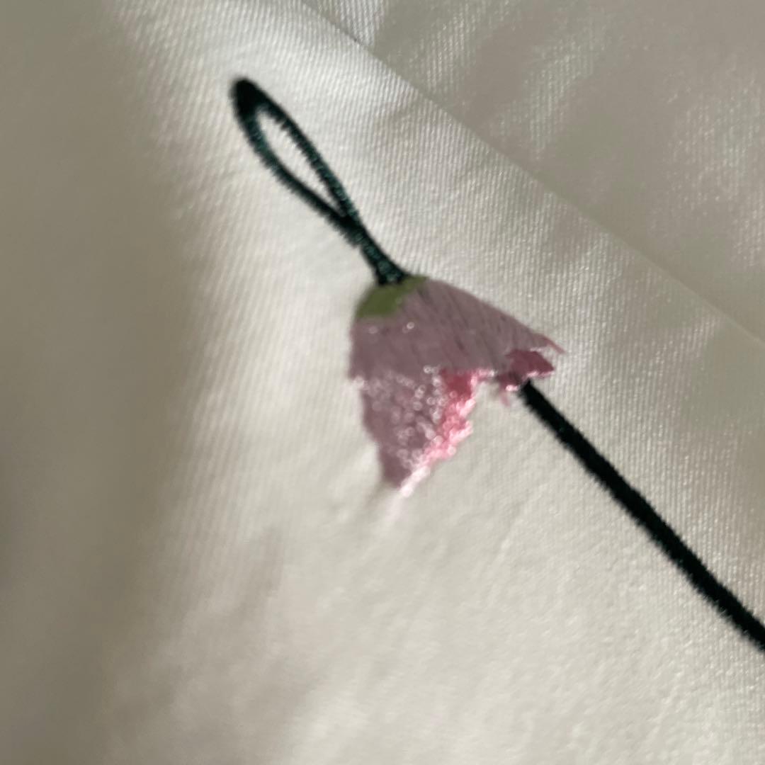 Bibiy. 花柄パフスリーブトップス