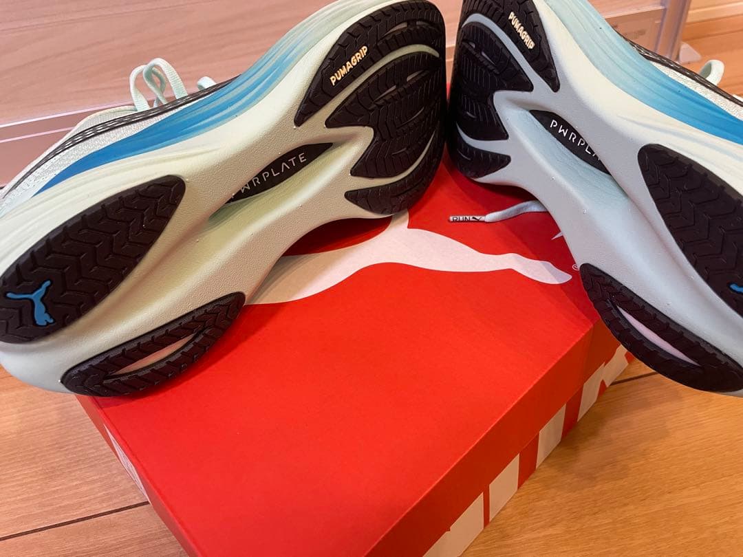 新品プーマ　ディビエイトニトロ3 27.0cm