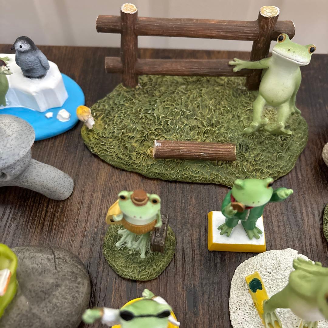 カエルの陶器置物セット 約48点