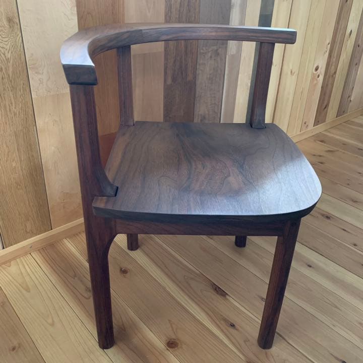 職人　ハンドメイド　無垢　ウォールナット　椅子