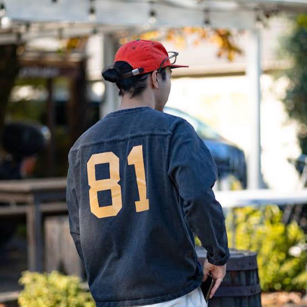 入手困難品！MISSION DISTRICTフットボールTシャツ！81