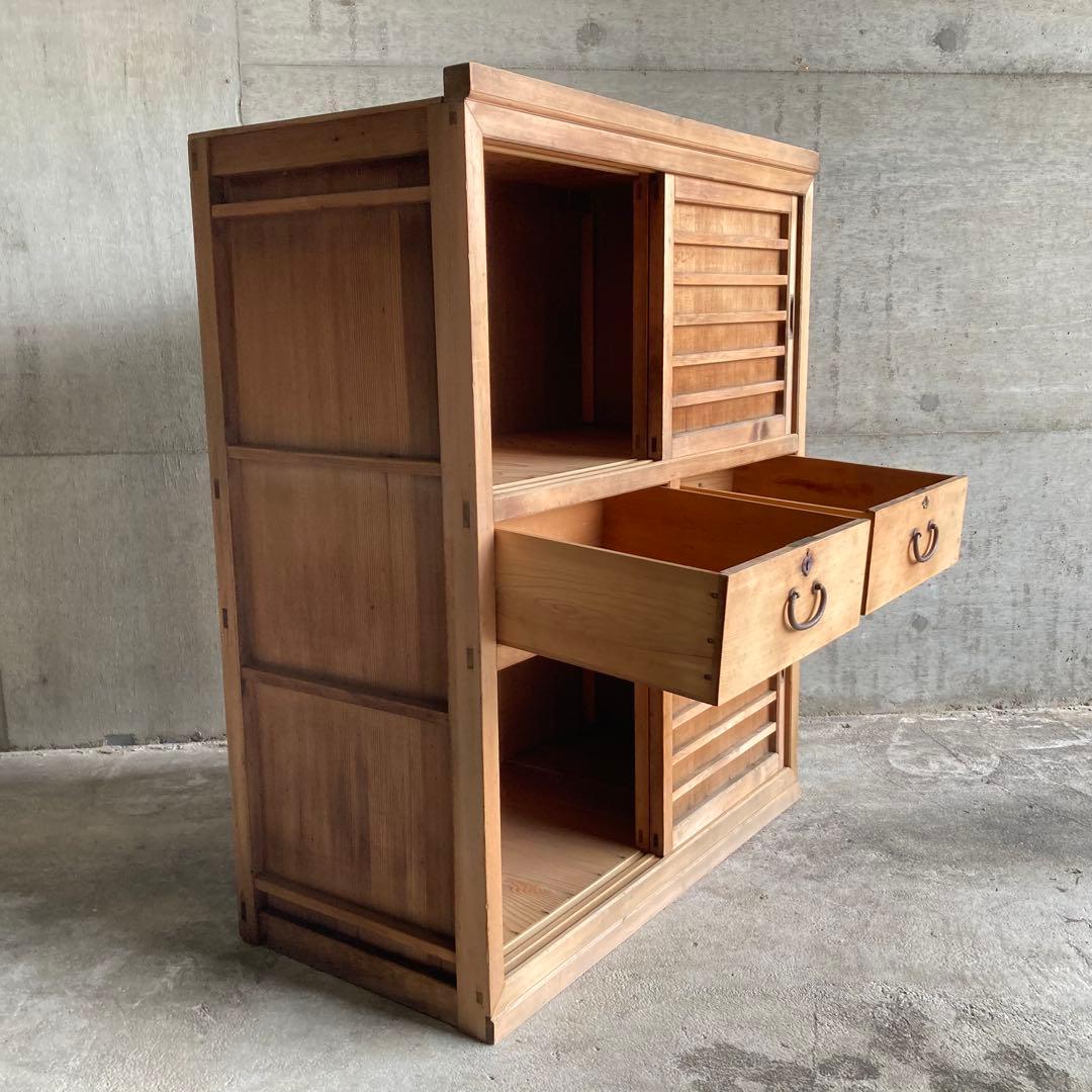 古い水屋箪笥 キャビネット 棚 台 引き戸 引き出し 木製 和風 家具 レトロ