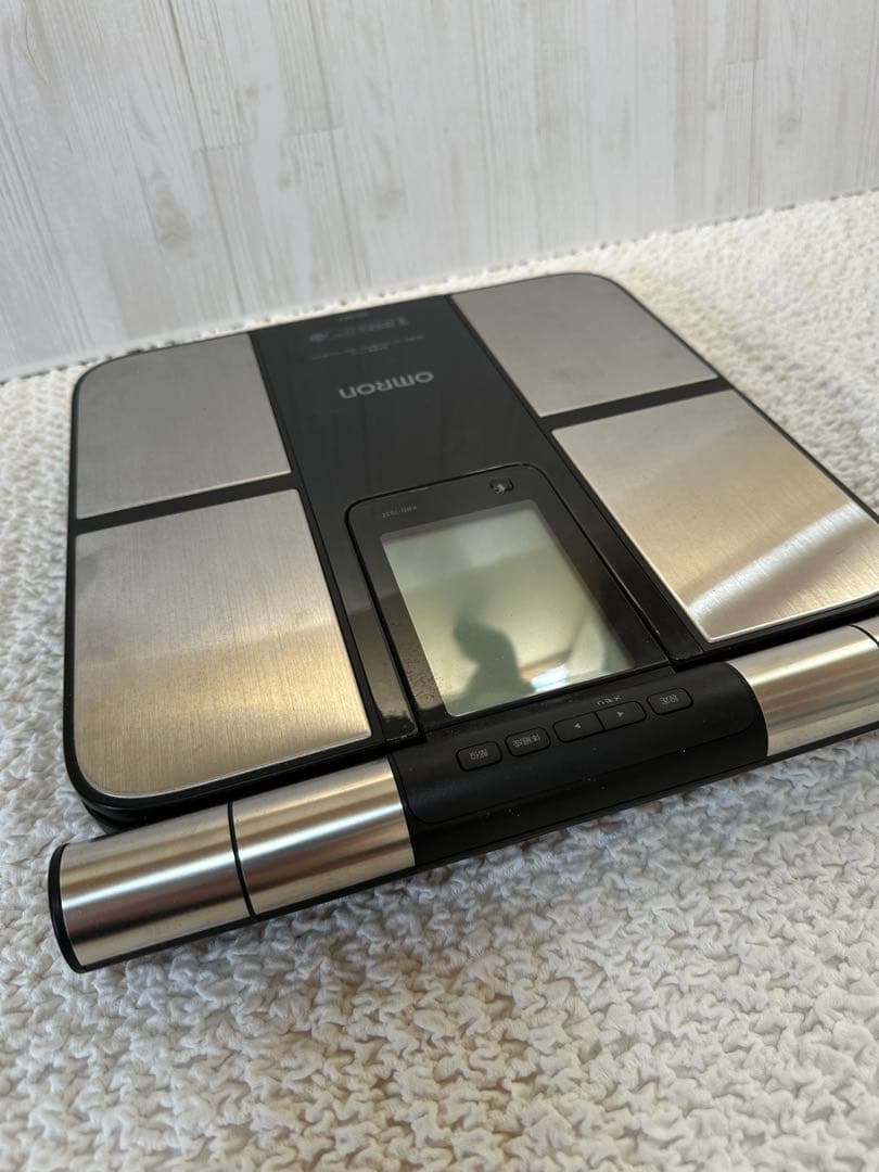 オムロン KRD-703T体重体組成計 カラダスキャン