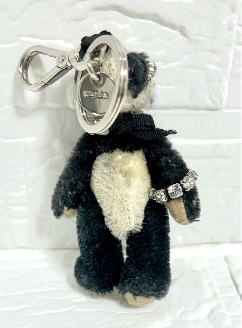 PRADA パンダ型チャーム