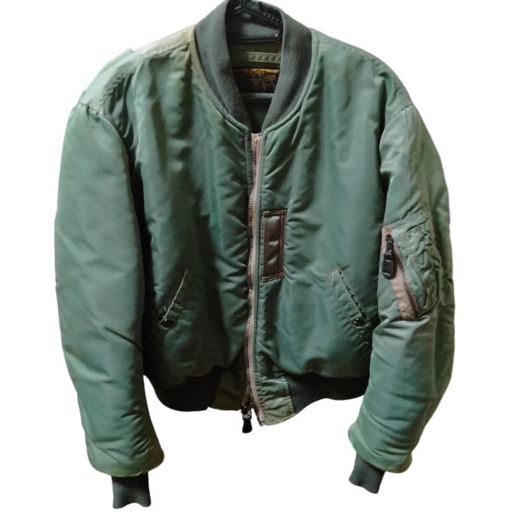 【ほぼ未着用】バズリクソンズ MA-1